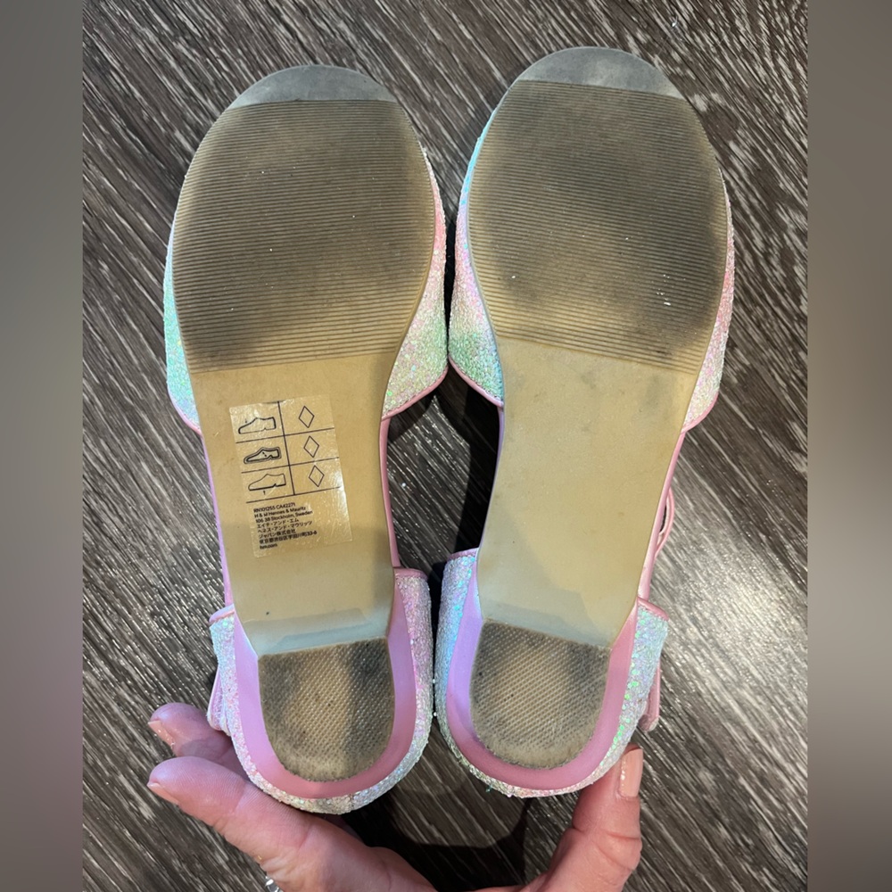 Girls Disney Princess Sparkly Heels - Size 2 Worn Once - Picture 3 of 5